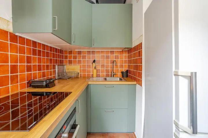 Superbe Studio Paris Gambetta Lägenhet Exteriör bild