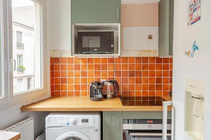 Superbe Studio Paris Gambetta Lägenhet Exteriör bild